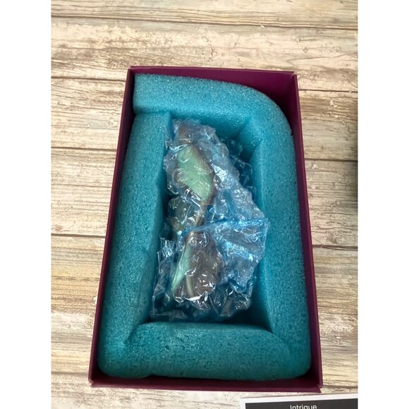 Just The Right Shoe Raine Carlton Cards Intrigue 2006 Mini Shoe Figurine NEW - Picture 4 of 13